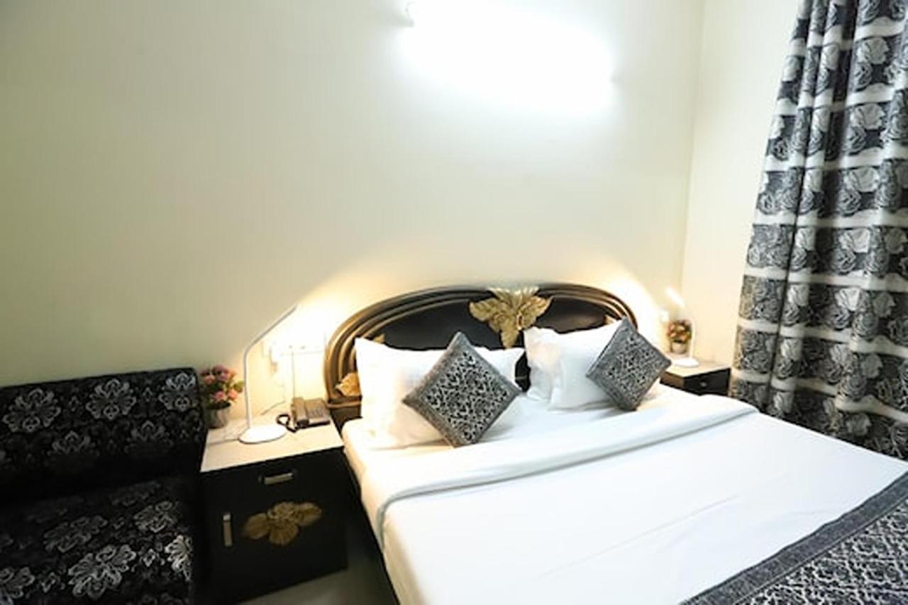 Hotel 3b Houses 3*